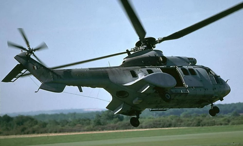 Αεροδιακομιδή πολυτραυματία τροχαίου από την Κω με ελικόπτερο Super Puma (Εικόνες)